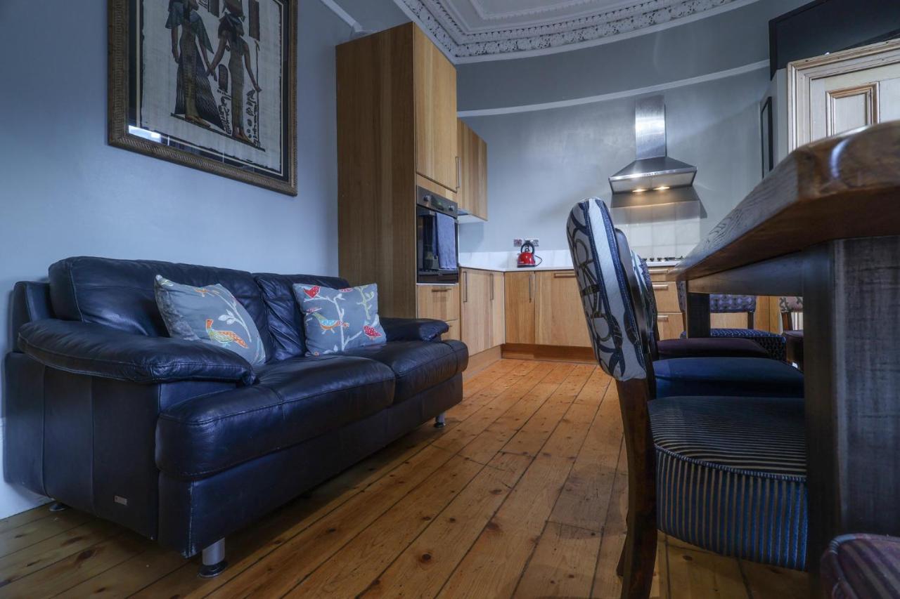 2 Bed In Great Location 15-20 Minutes Walk To Sec Appartement Glasgow Buitenkant foto